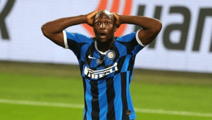  国际米兰门将低级失误导致欧联资格生变  