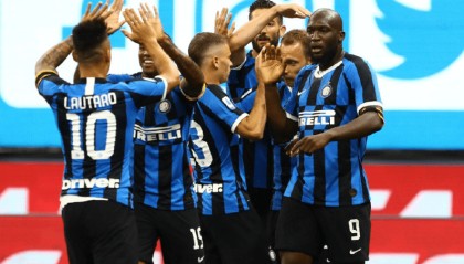  霍芬海姆主场气势如虹，球迷助威声中大胜对手彰显威力