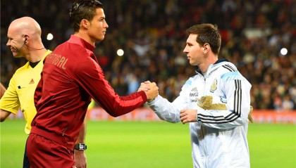  意甲传奇退役，布冯含泪告别绿茵场  